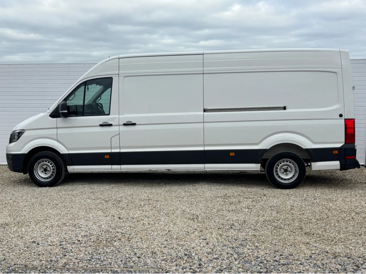 Volkswagen Crafter 35 LWB 140HP MANUAL 6SPEED FWD - Image 4