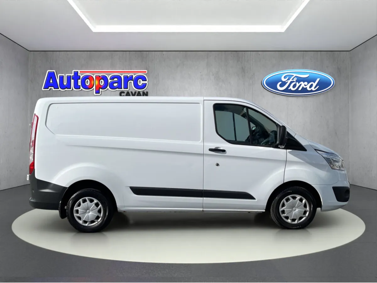 Ford Transit Custom 270 SWB TREND 2 2.0 130 3 - Image 2