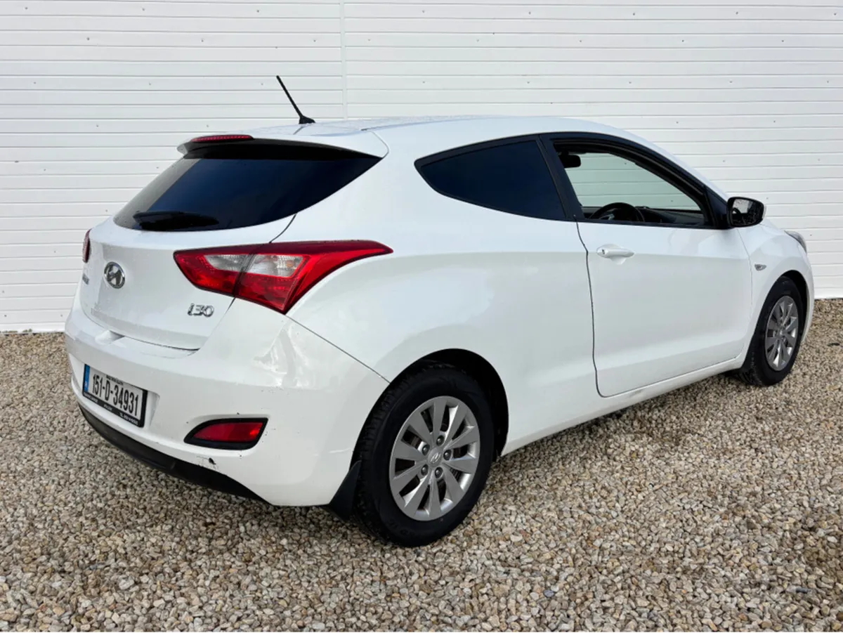 Hyundai i30 PRO 3DR NEW DOE TEST - Image 2