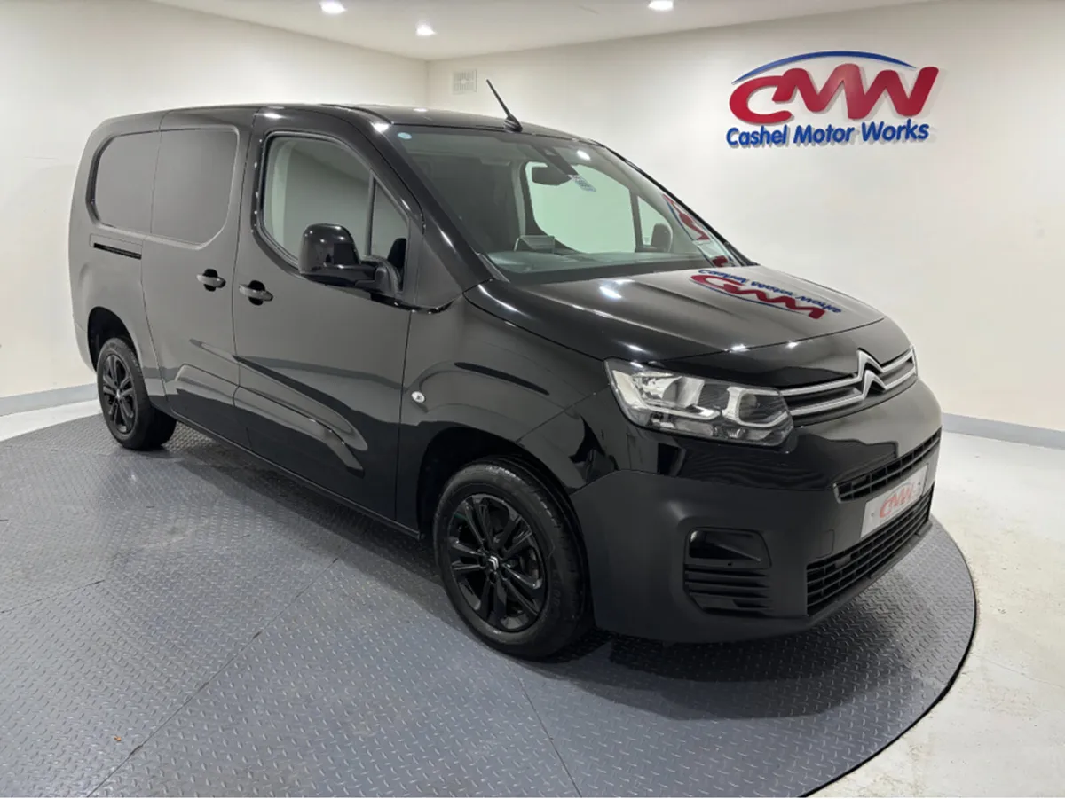 Citroen Berlingo 130BHP 950KG BLUEHDI DRIVER EDITI - Image 1