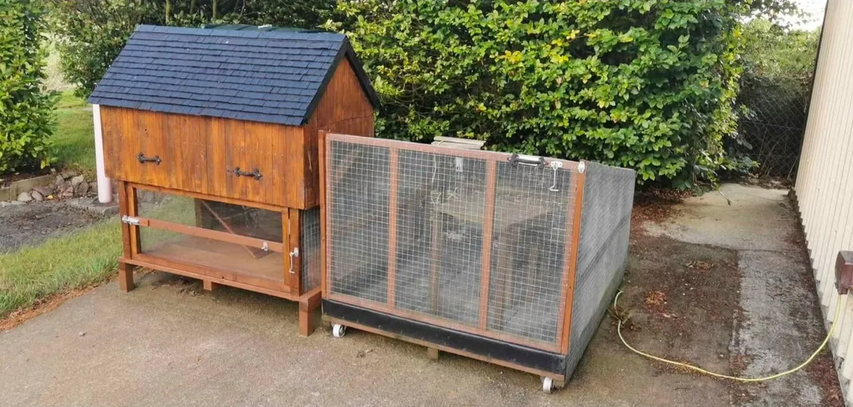 Rabbit, Guinea pigs hutch, large insulated - Image 1