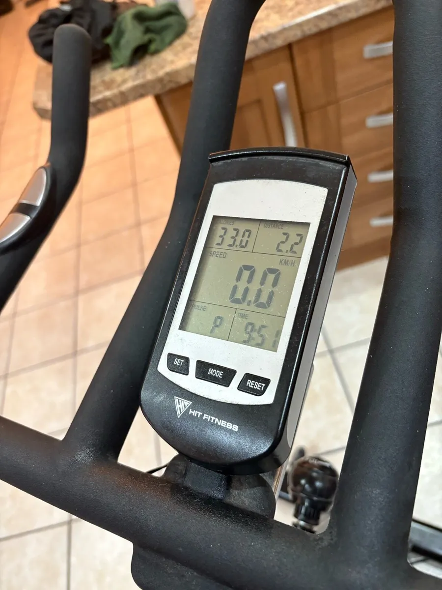 HIT FITNESS G8 PRO 20 SPIN BIKE - Image 3