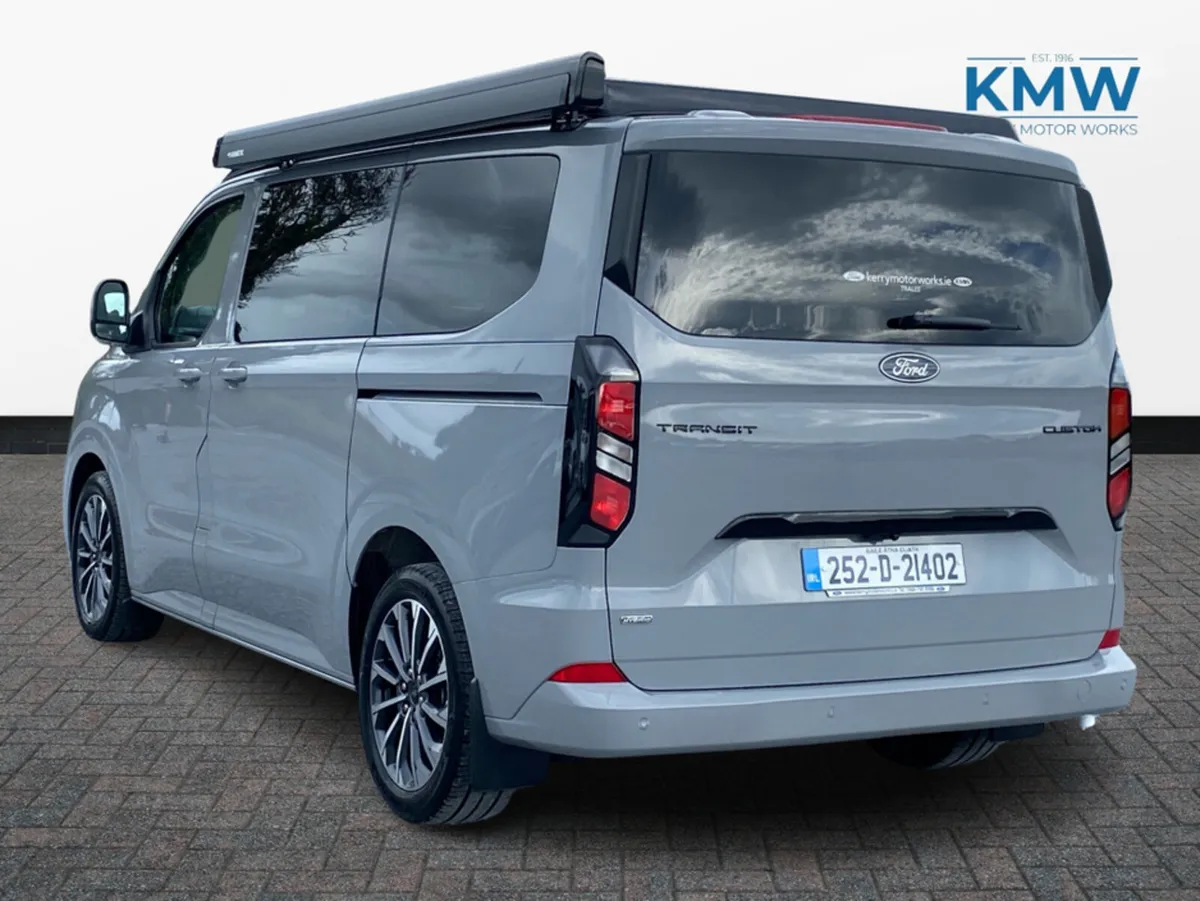 Ford Transit Custom Custom Camper SWB Ltd PHEV 232 - Image 4