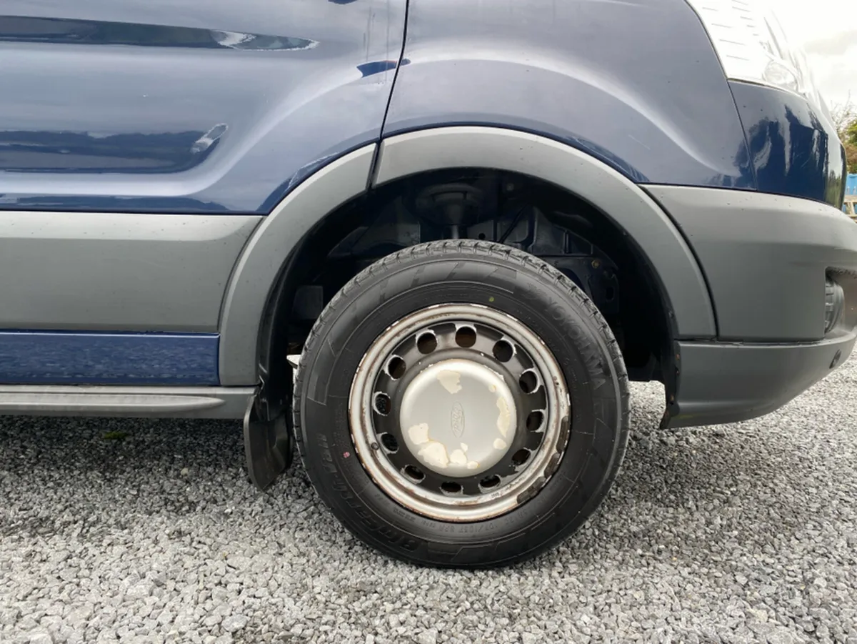 Ford Transit 17 Seat Bus 2.2 TDCI 155 BHP Trend - Image 4