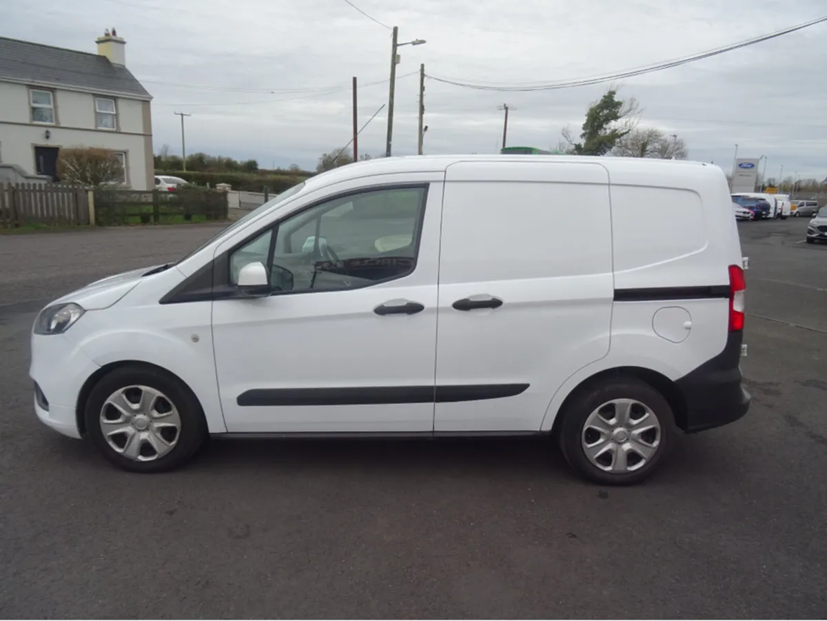 Ford Transit Courier TREND 1.5 TD 75 M6 3DR - Image 4