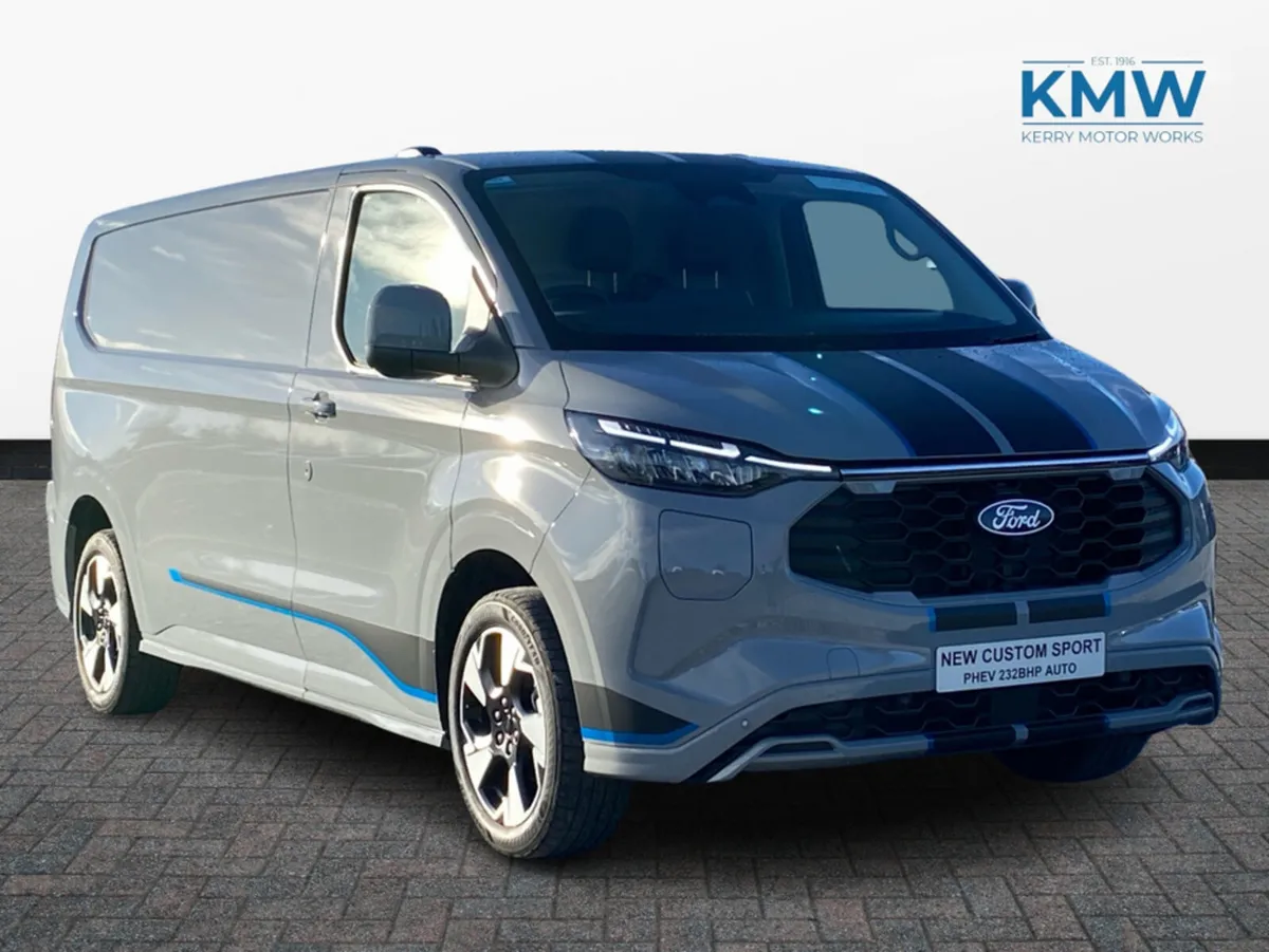 Ford Transit Custom Sport  232BHP PHEV Auto..Huge - Image 3