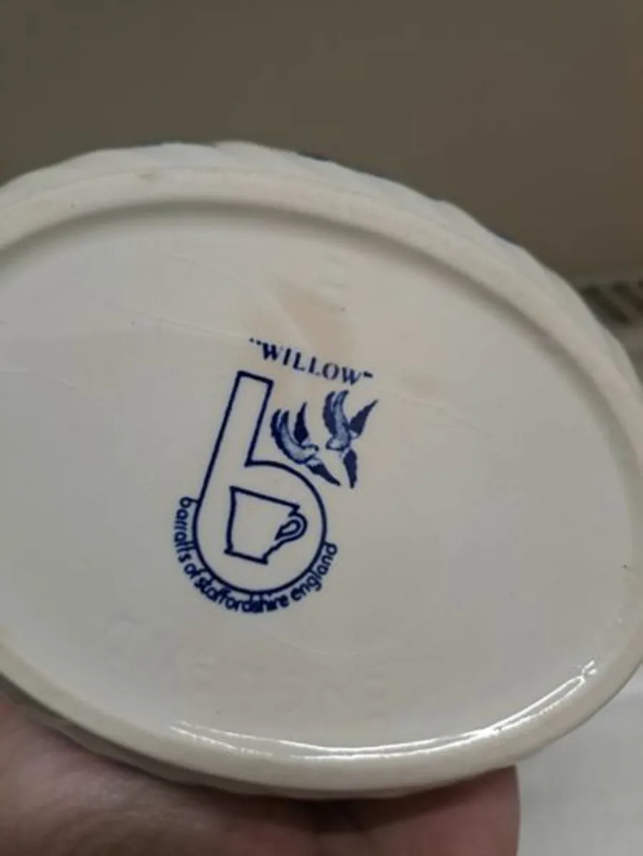 Barratts of Staffordshire willow jug - Image 4