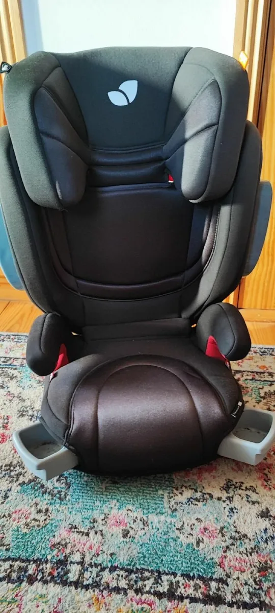 Car seat JOIE (approx. 3.5 to 12 years) - Image 1