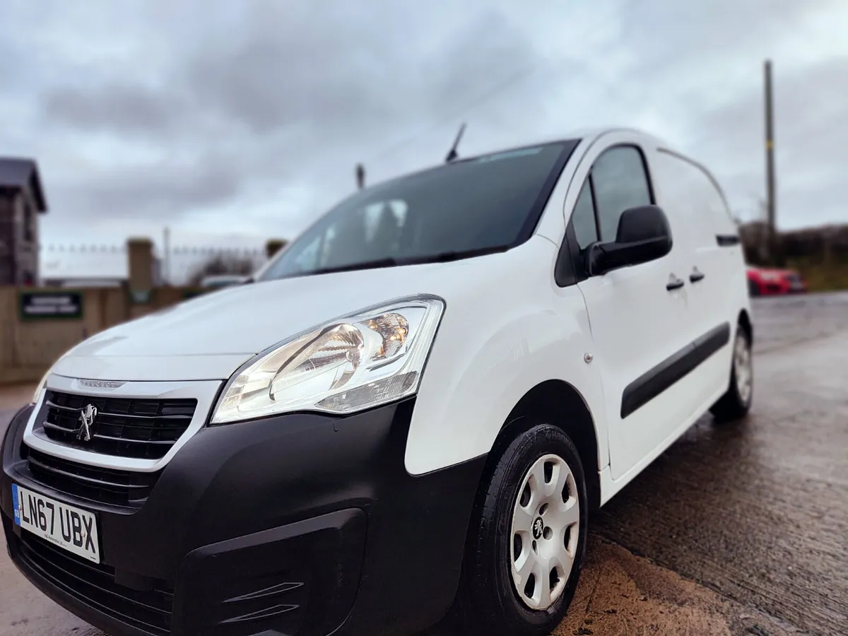 OUTSTANDING LATE 2017 PEUGEOT PARTNER 1.6 HDI - Image 3