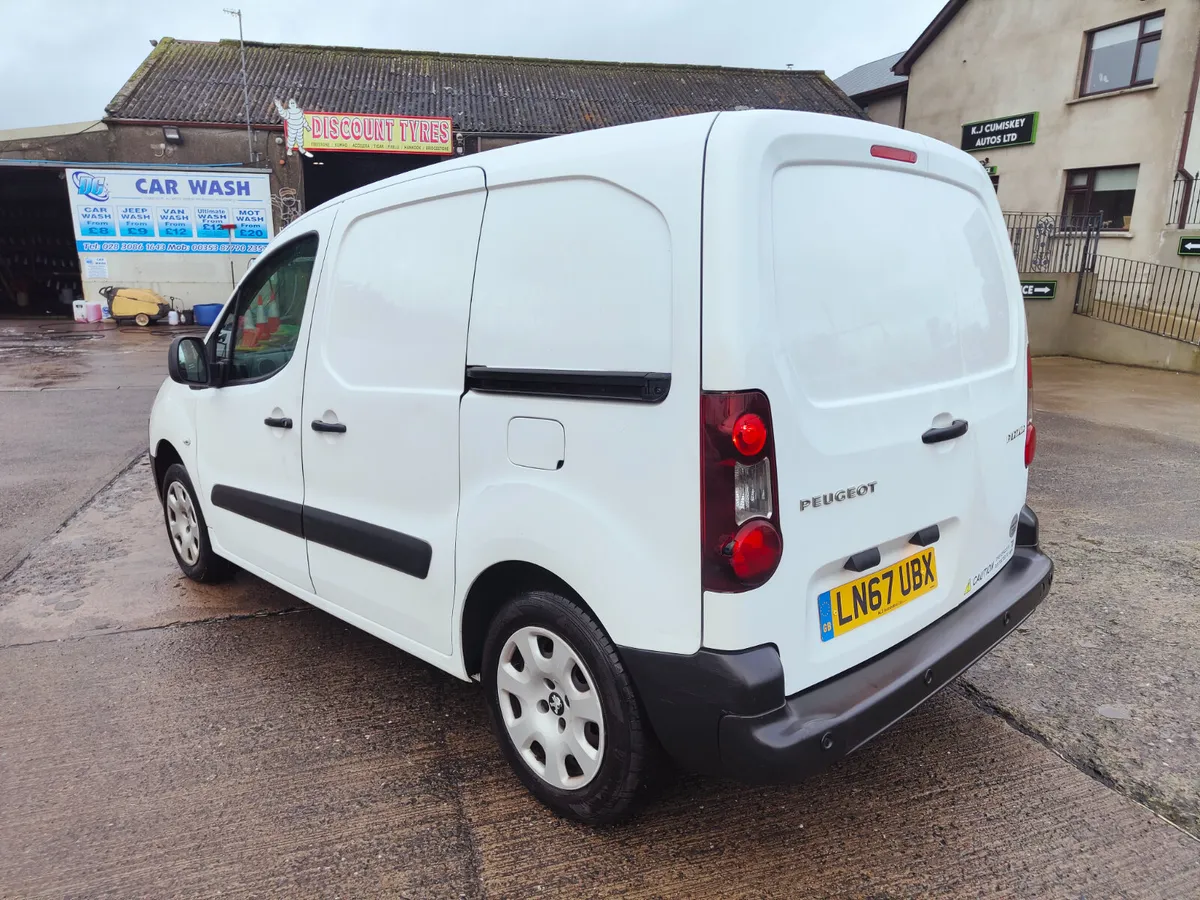 OUTSTANDING LATE 2017 PEUGEOT PARTNER 1.6 HDI - Image 4