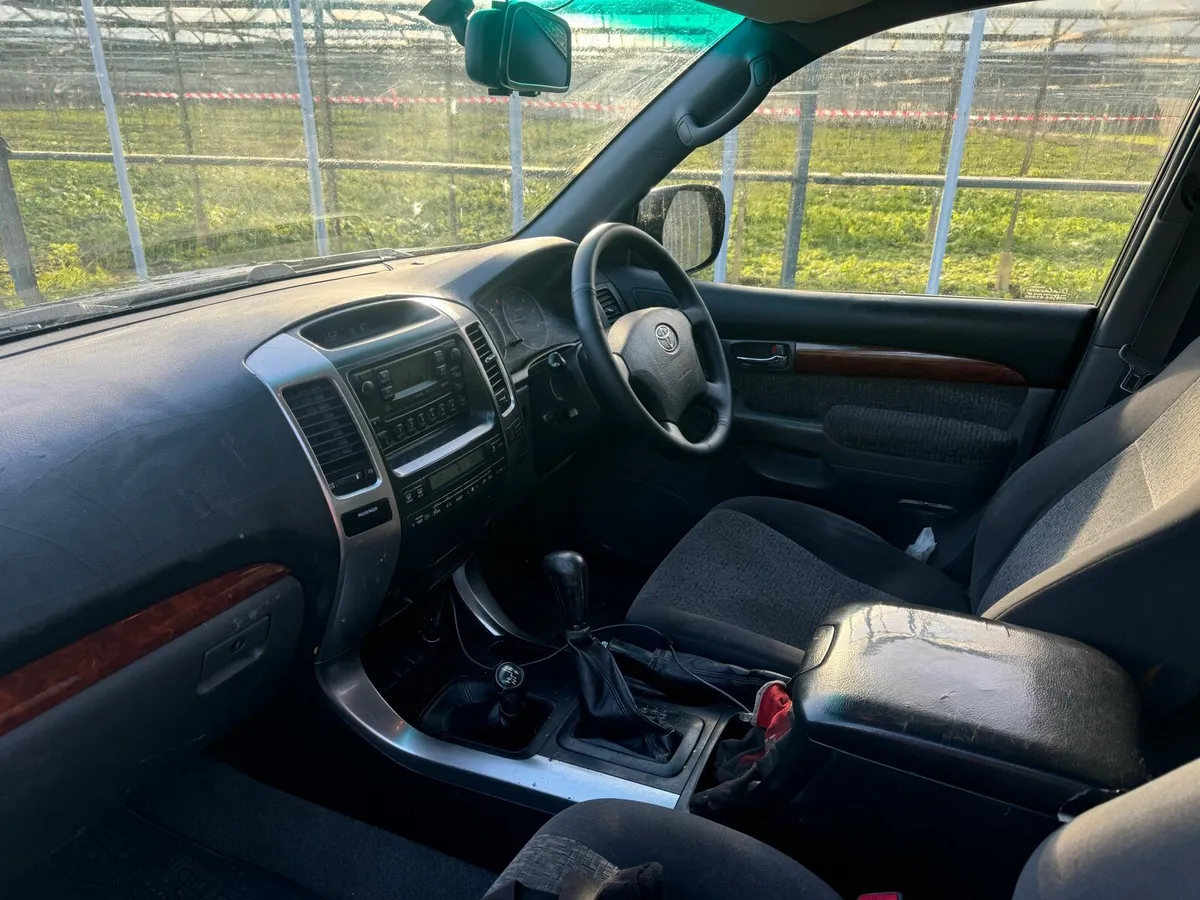 Toyota Land Cruiser auto - Image 4