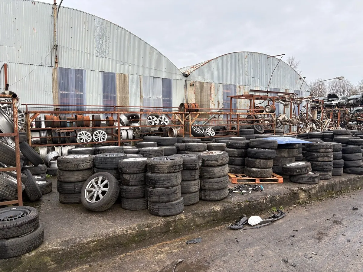 Alloy wheels/D-Max Aluminium cover - Image 1