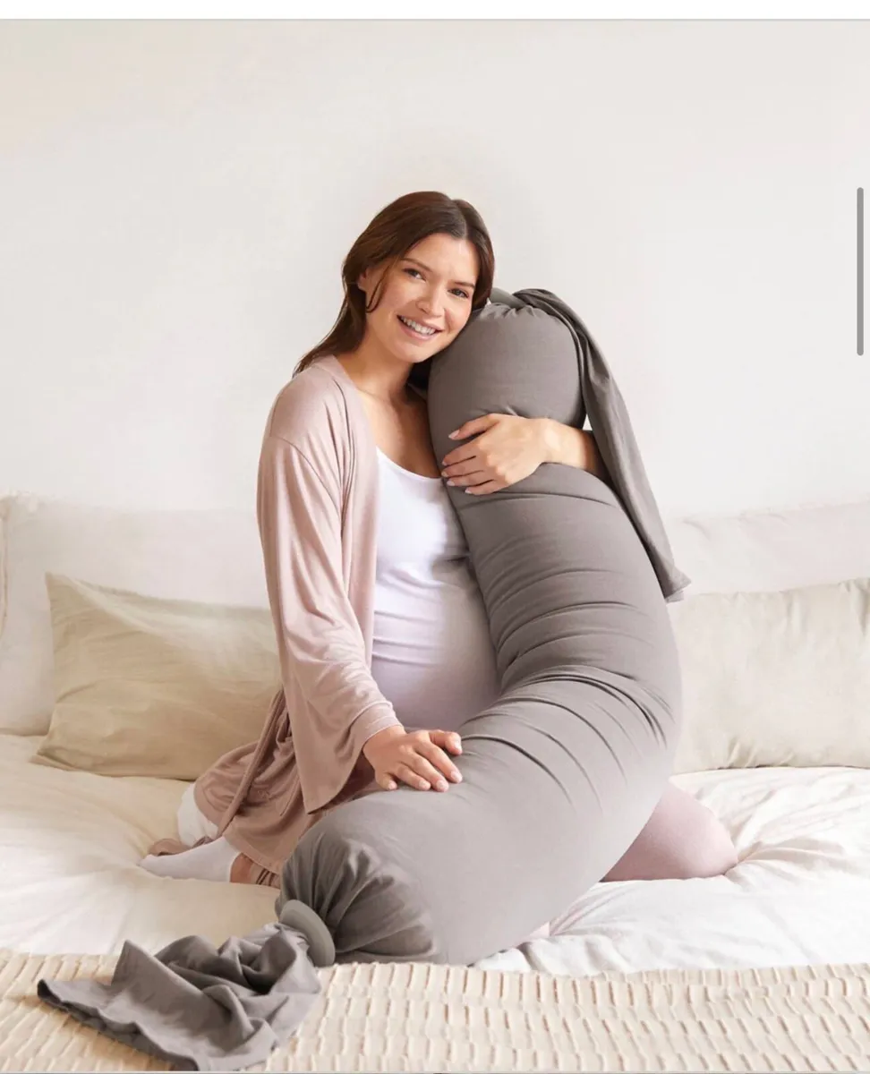 BBHugme Pregnancy Pillow - Image 2