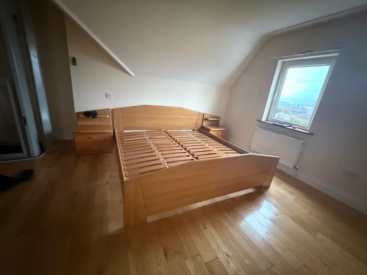 Bed frame and two lockers - Image 3