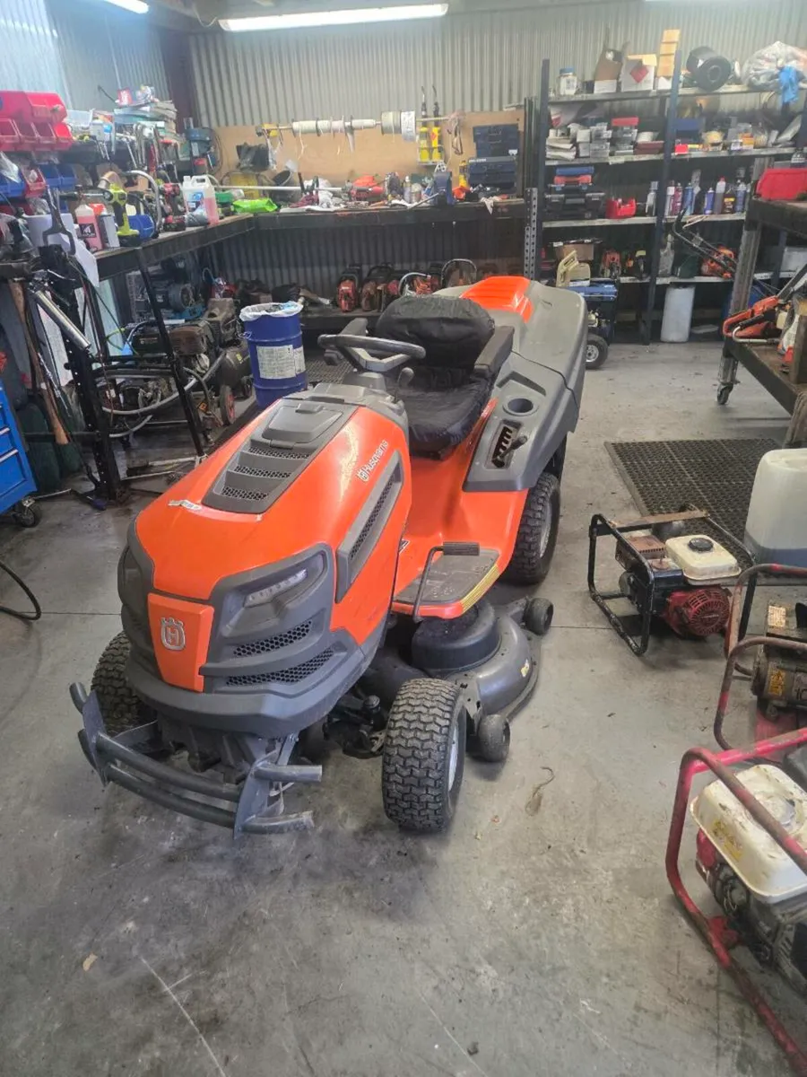 Ride on mower - Image 2