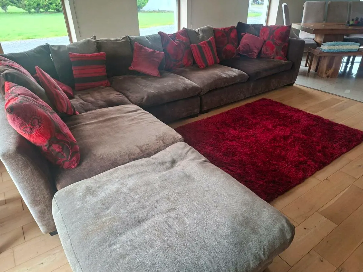 Corner piece sofa - Image 2