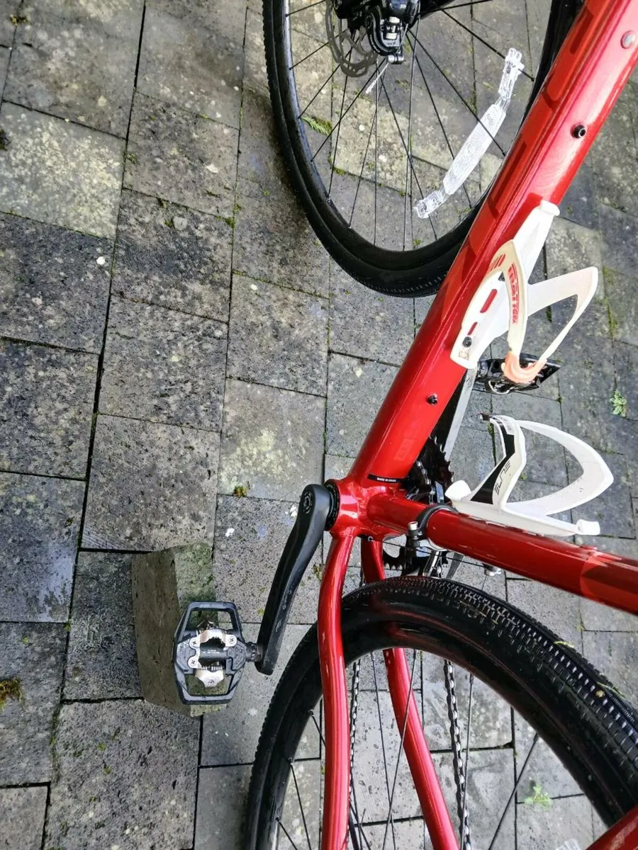 Gravel bike - Image 2