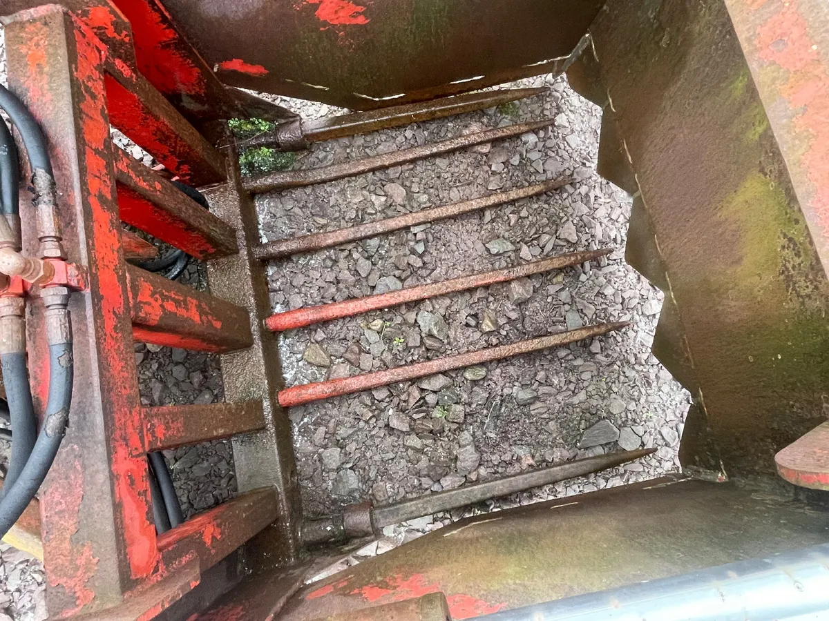 Woods 3ft back end grab - Image 3