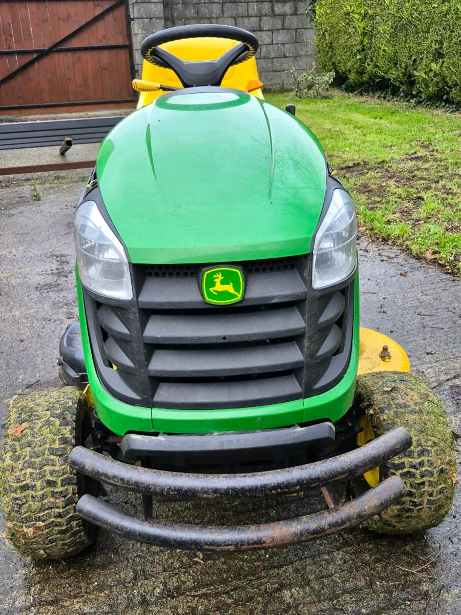 John Deere Ride On Mower - Image 3
