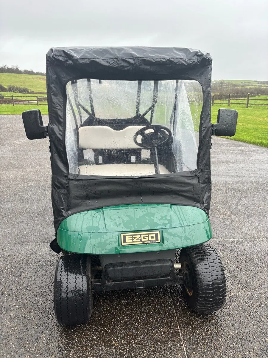 EZGO Golf Buggy - Image 2