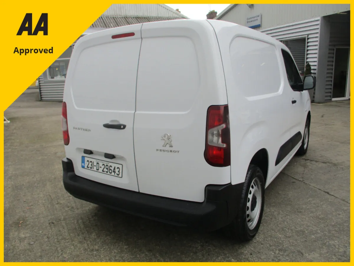Peugeot Partner ACTIVE PLUS 1.5 BLUE  HDI 100 TAX - Image 2