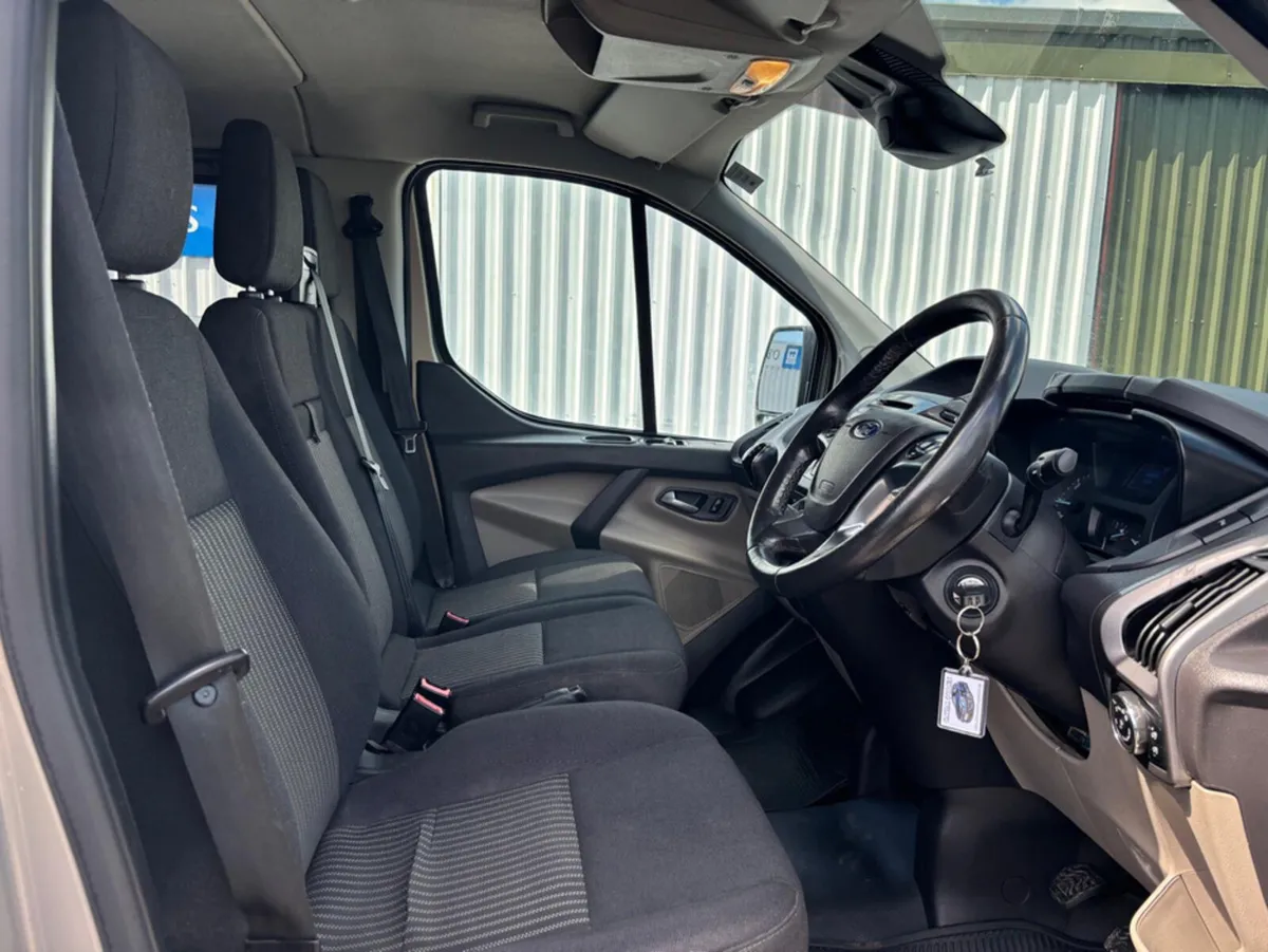 Ford Transit Custom CREW CAB 290 LWB TREND 2.0 1 1 - Image 4