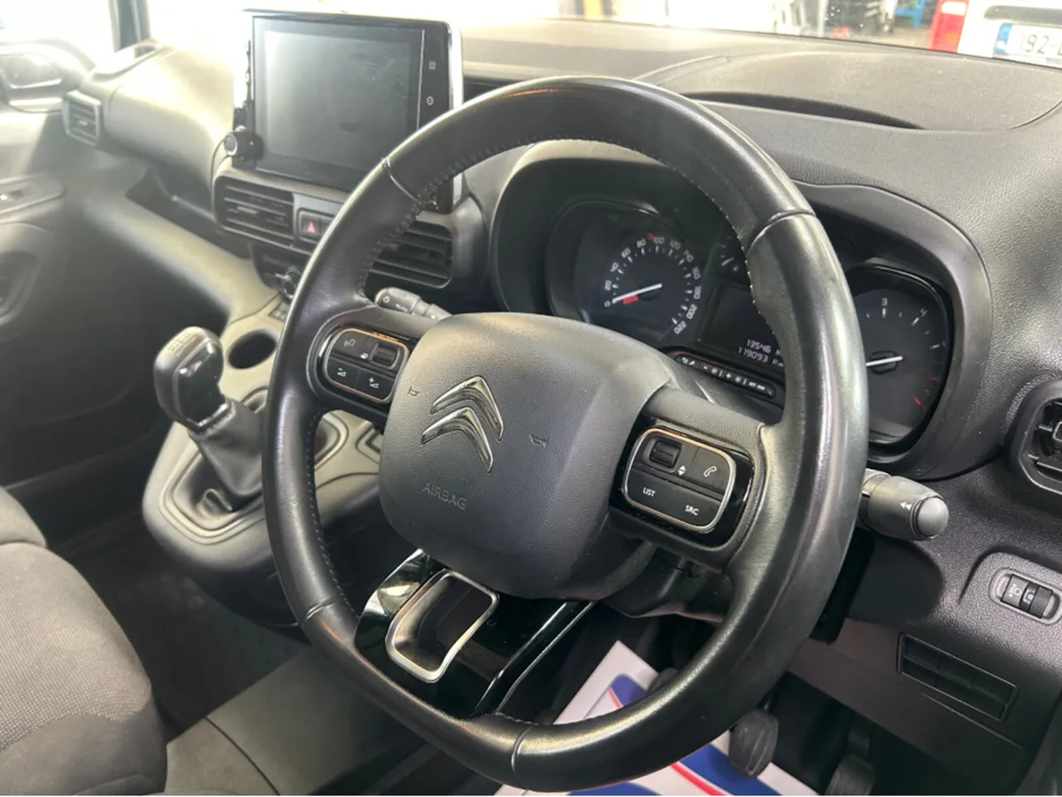 Citroen Berlingo ENT BLUEHDI 100 MWB 6 650KG 3DR - Image 2