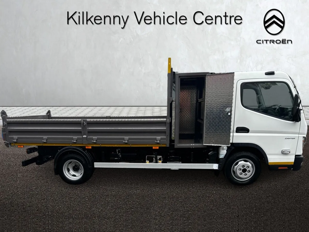 Fuso Canter FUSO CANTER TIPPER WITH TOOL BOX - Image 3