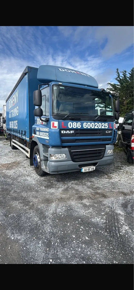 Daf CF curtinsider x2 - Image 2