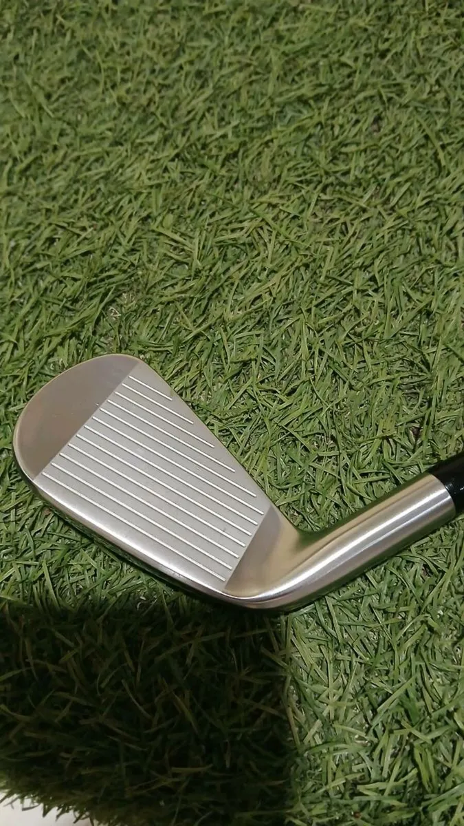 Titleist T200 3rd Generation 4 Iron - Image 3