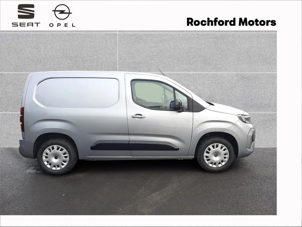 Opel Combo L1H1 Sportive 1.5 130HP AUTO - Image 3