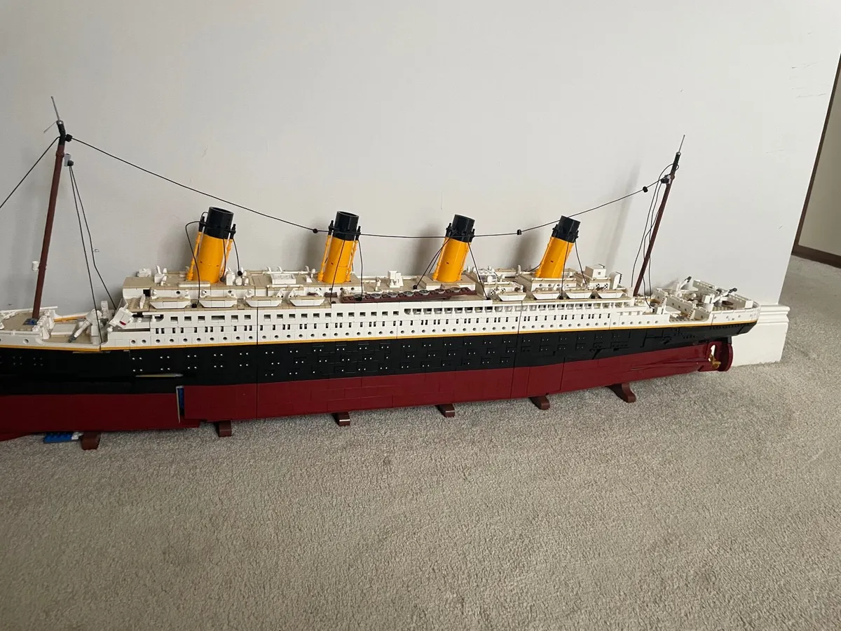 Lego - Titanic - Image 3