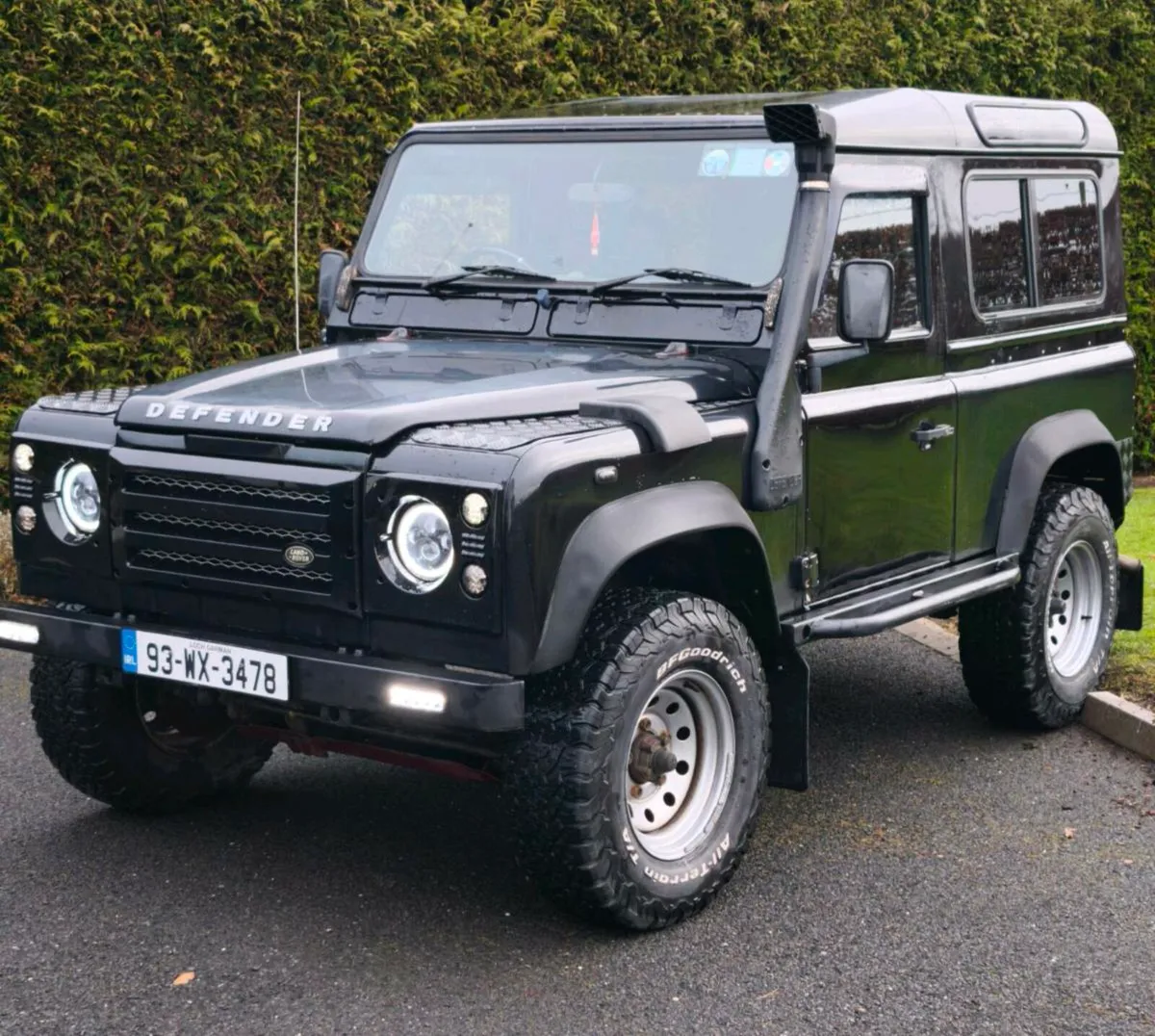 Defender 90 - Image 2