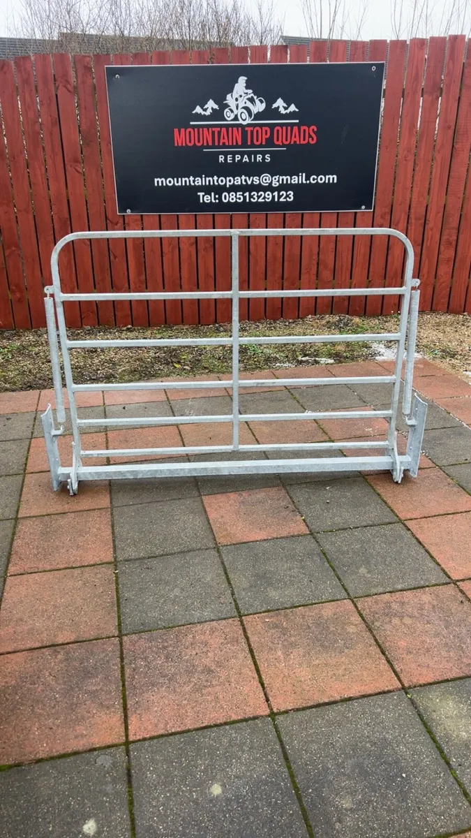 Drive over quad gates