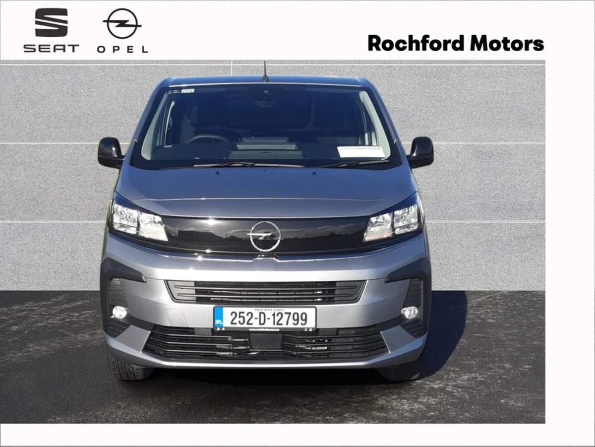 Opel Vivaro PANEL VAN SPORTIVE L1H1 - Image 2