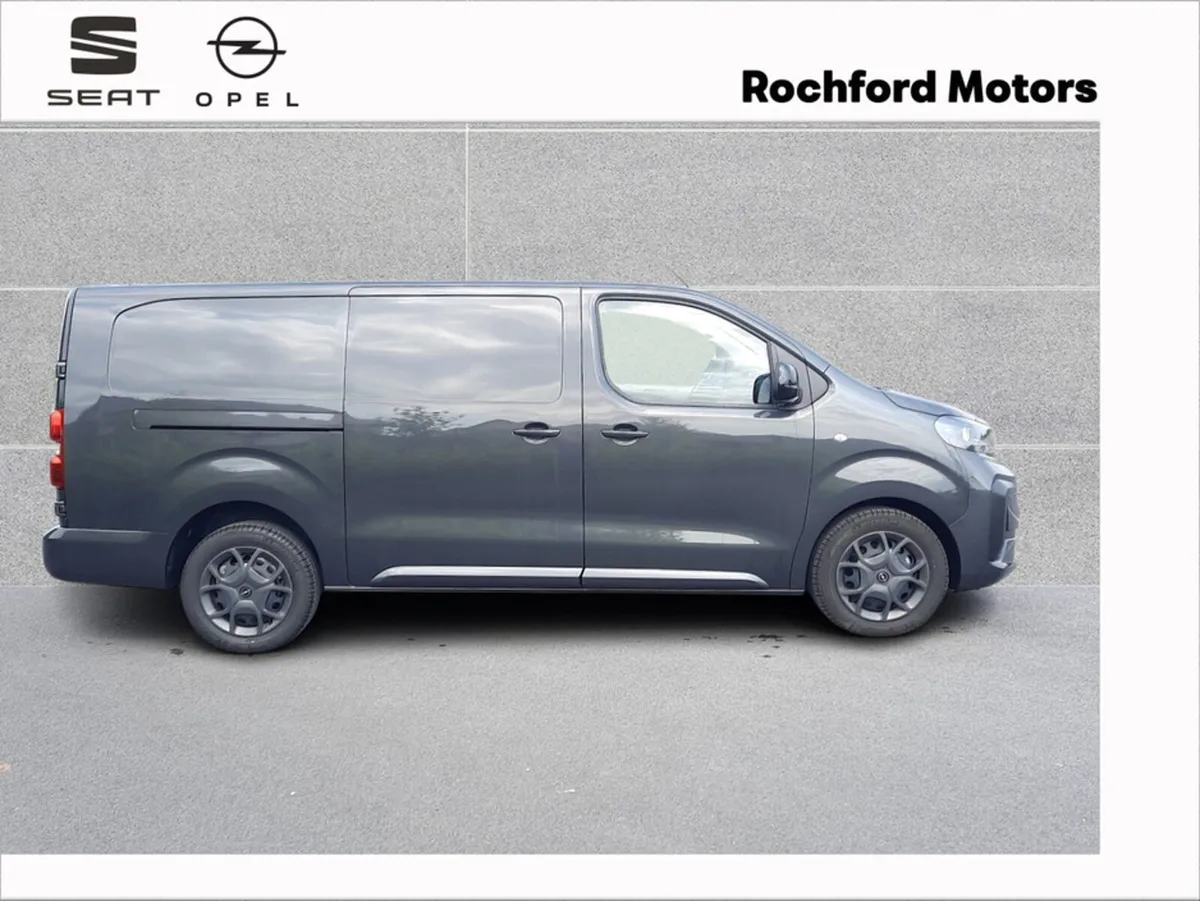 Opel Vivaro Sportive 1.5d 120ps L2H1  ***DEMO SALE - Image 3