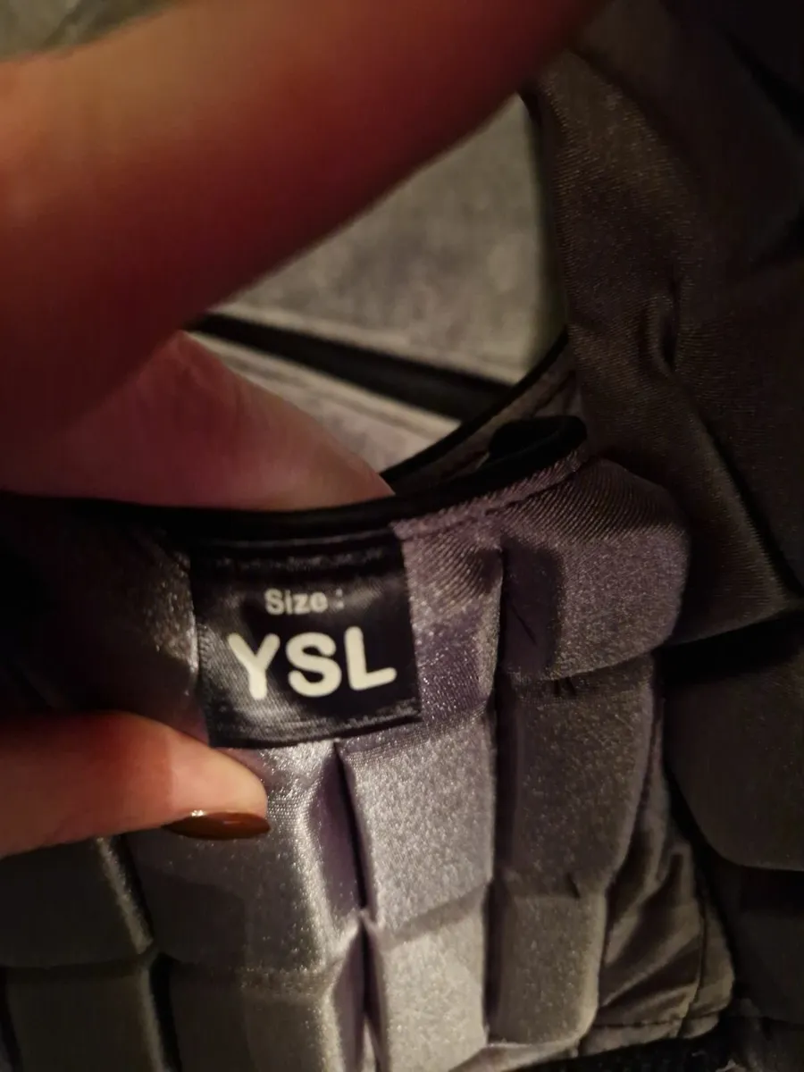 Body protector - Image 3