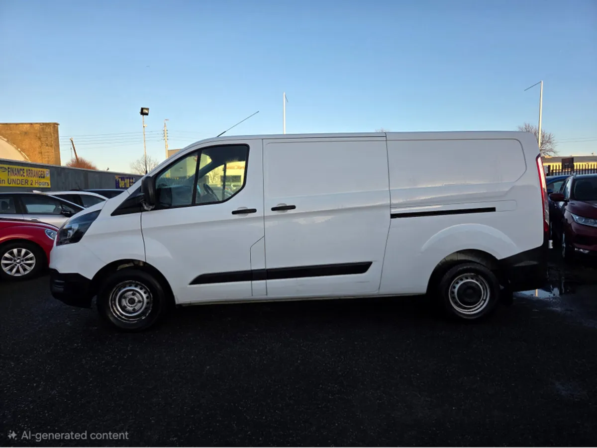 Ford Transit Custom LWB 2.0 T ** 1 OWNER IRISH VEH - Image 4