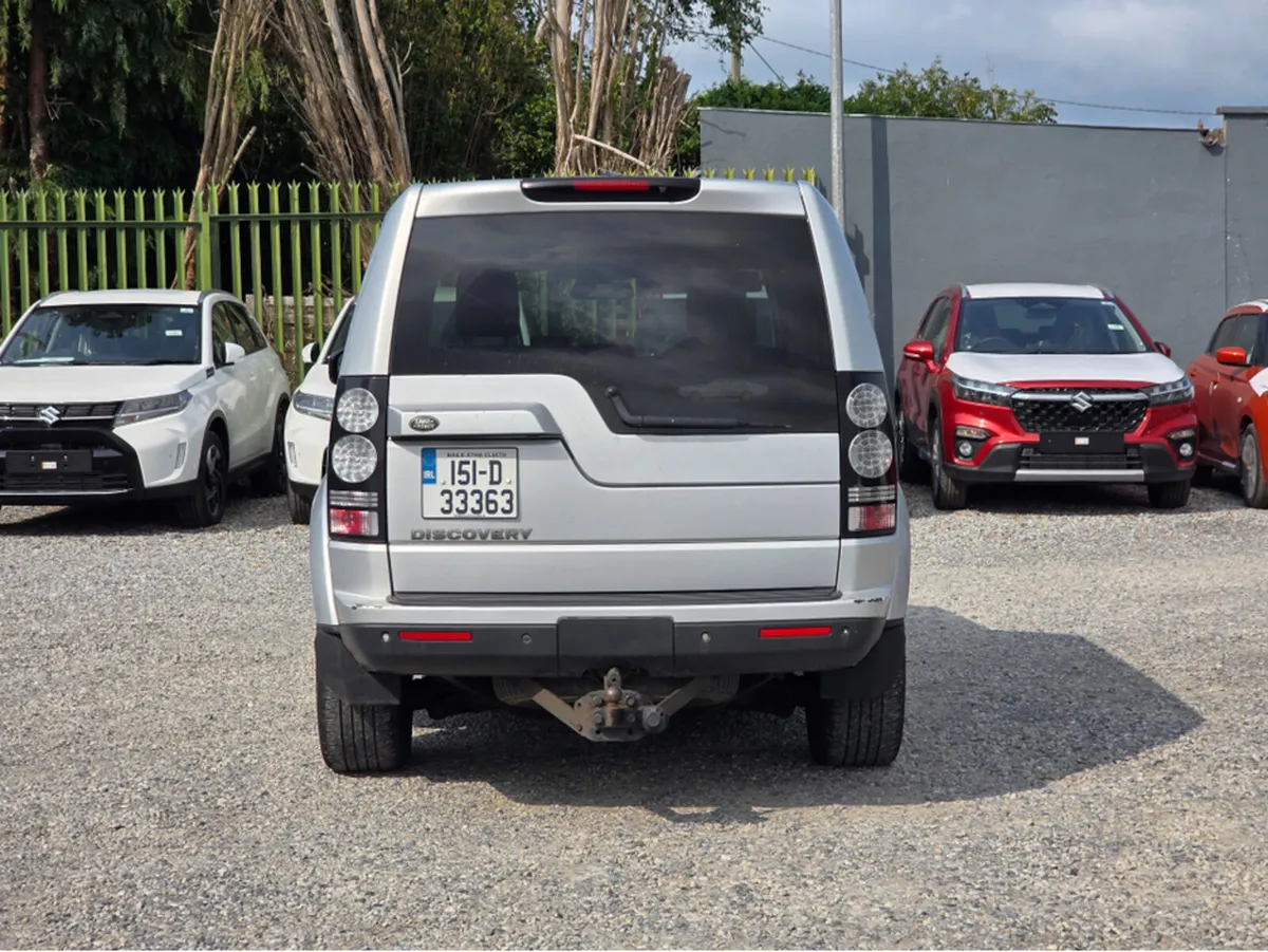 Land Rover Discovery 3.0 TDV6 5 SEAT XE 4DR AUTO - Image 4