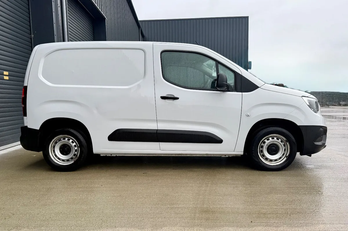 Opel Combo 2023 - Image 4