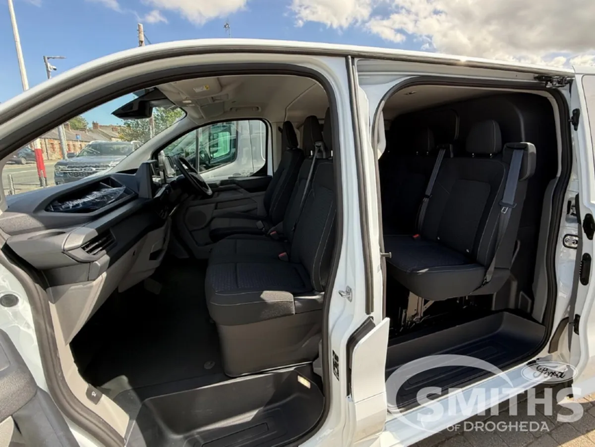 Ford Transit Custom CREW-CAB TREND 2.5 232PS PHEV - Image 2