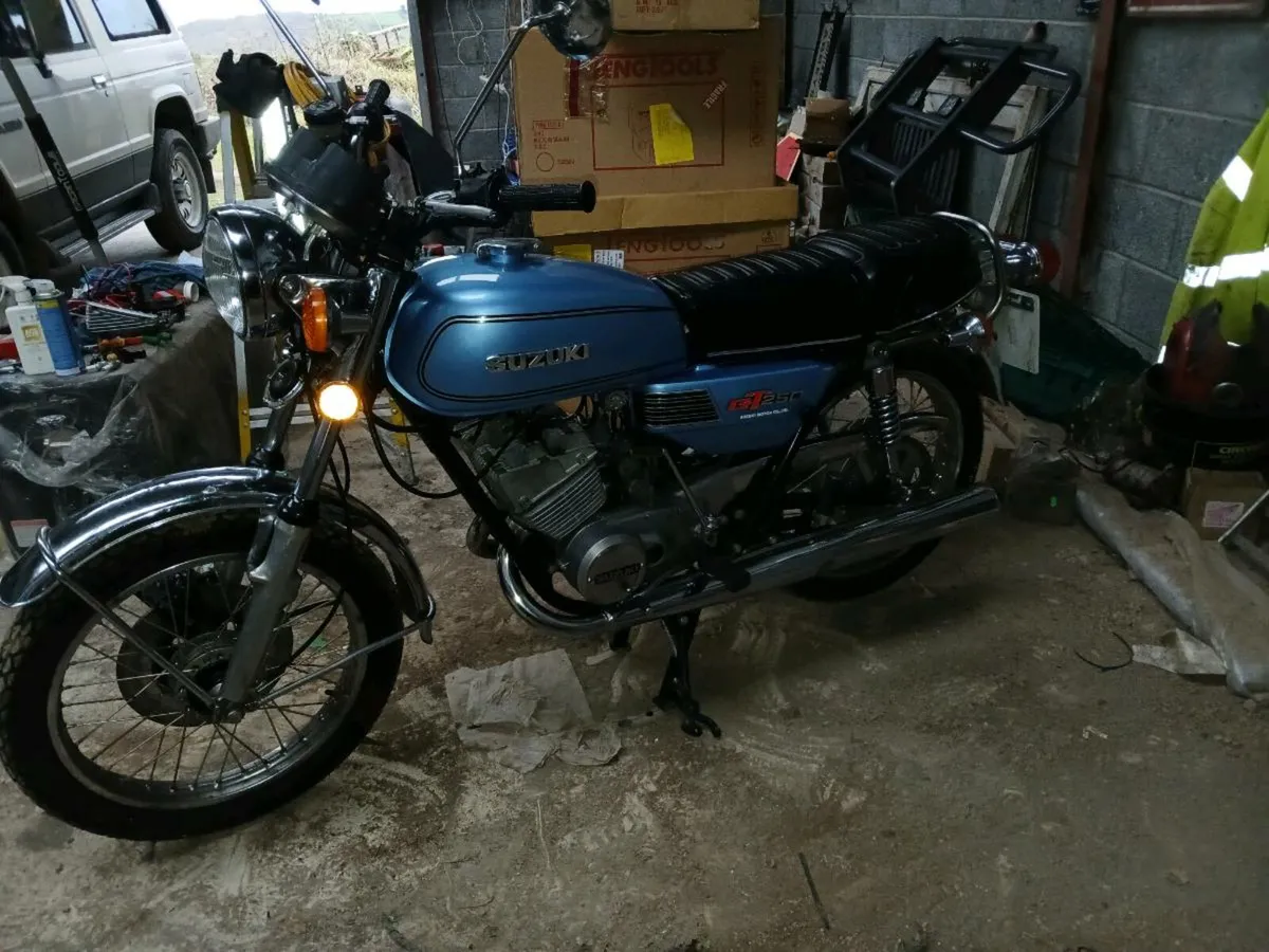 Suzuki gt250 - Image 4