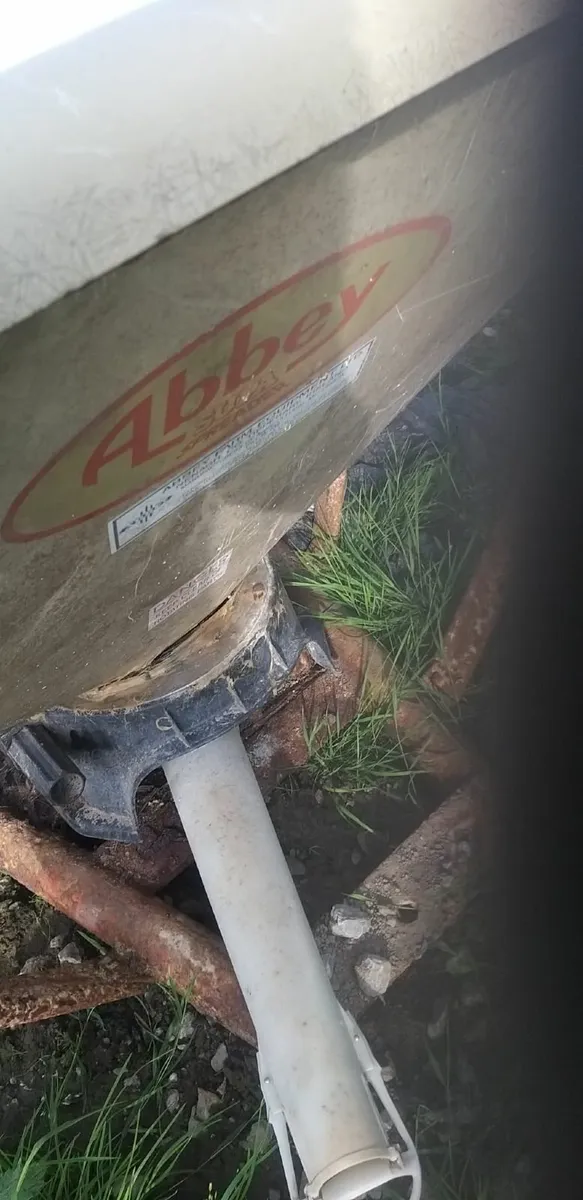 Farm machinery - Image 2