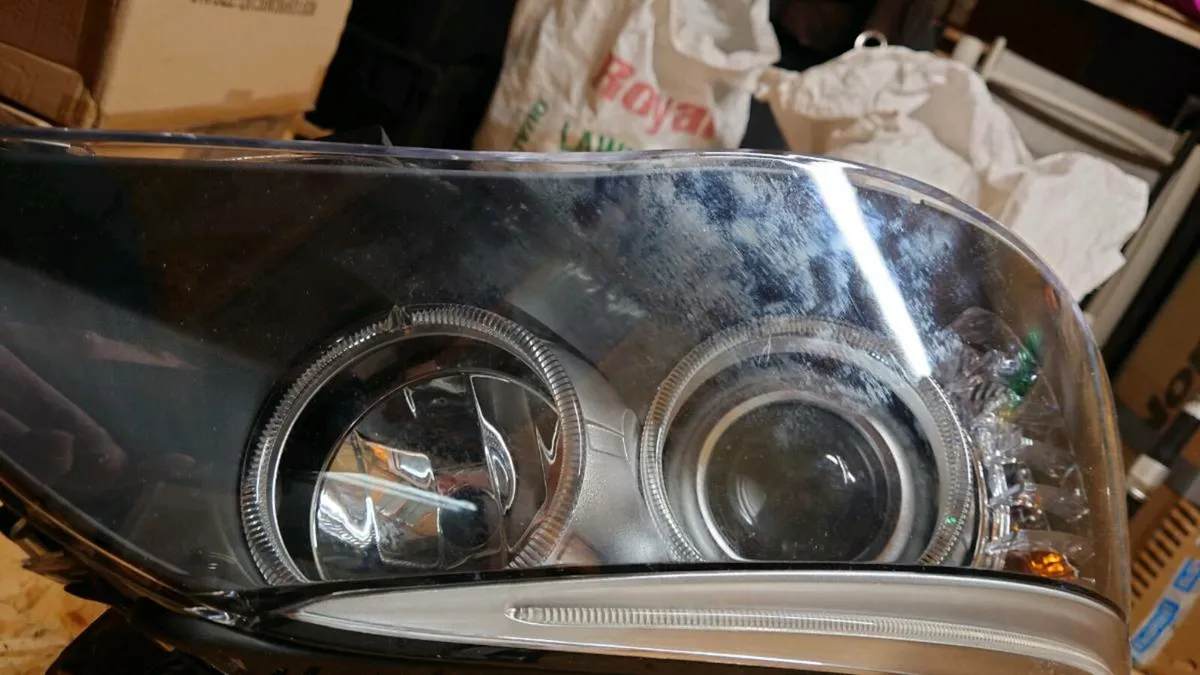 BMW E60 / E61 halogen headlight - Image 3