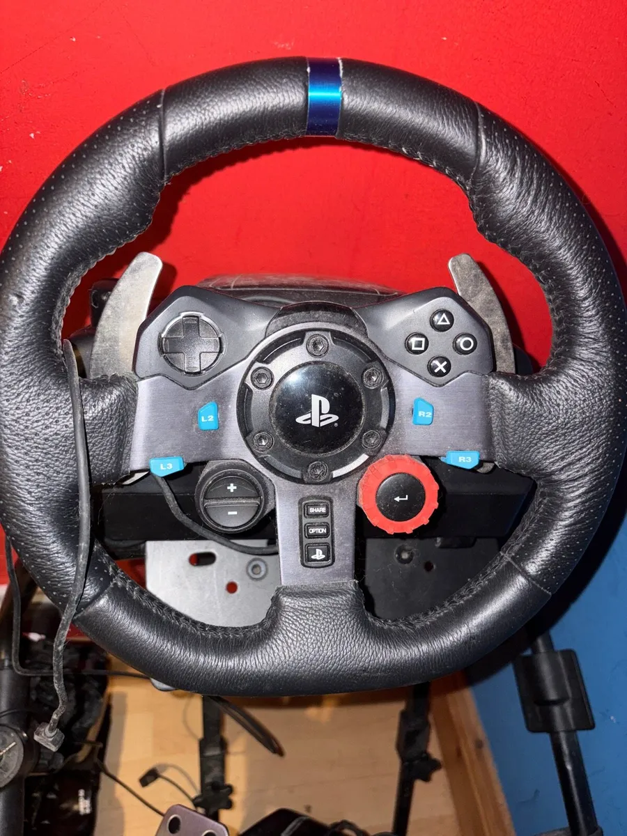 Logitech G29 Driving Force Racing wheel for playst - Image 1