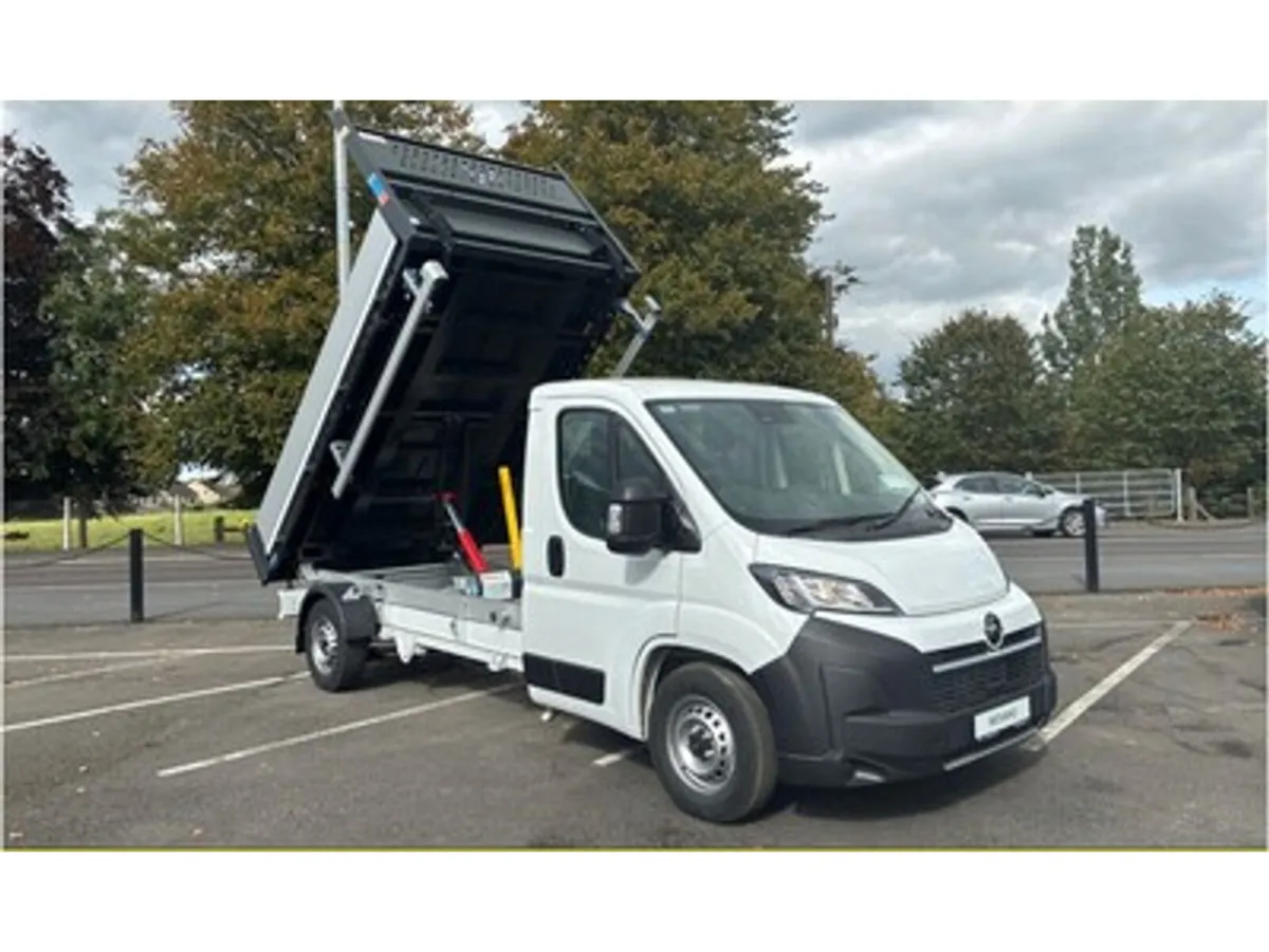Opel Movano Tipper - Image 1