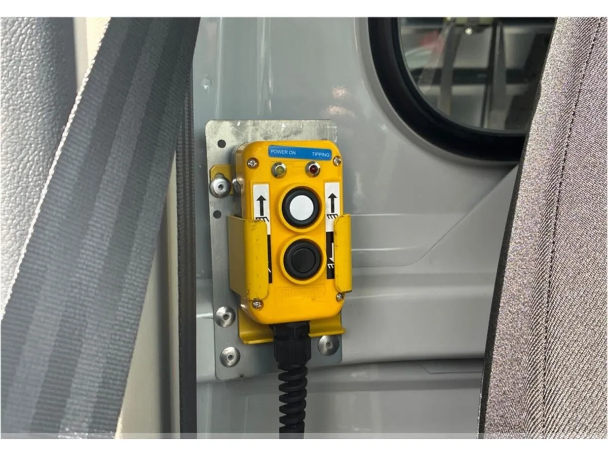 Opel Movano Tipper - Image 3