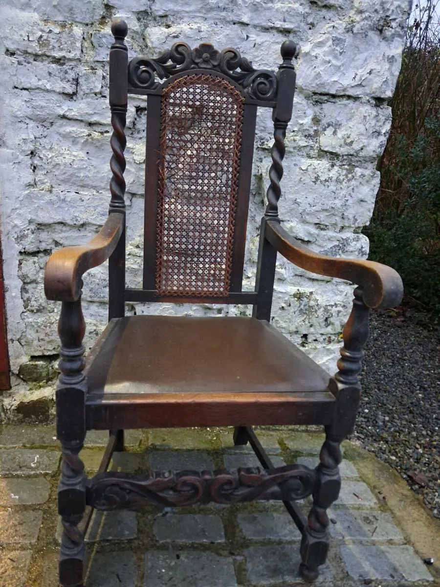 Antique chair - Image 1