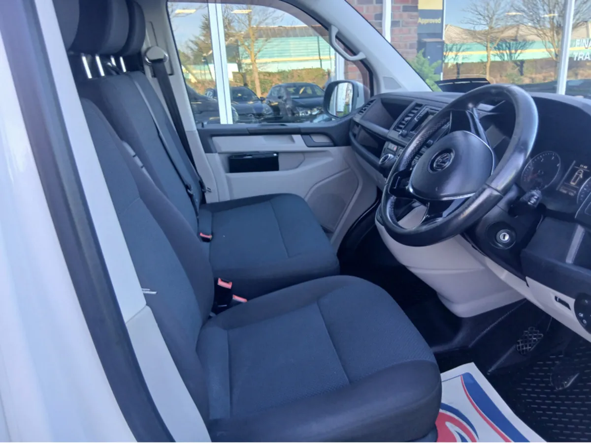 Volkswagen Transporter T6- TDI 150HP 4-Motion 4x4 - Image 4