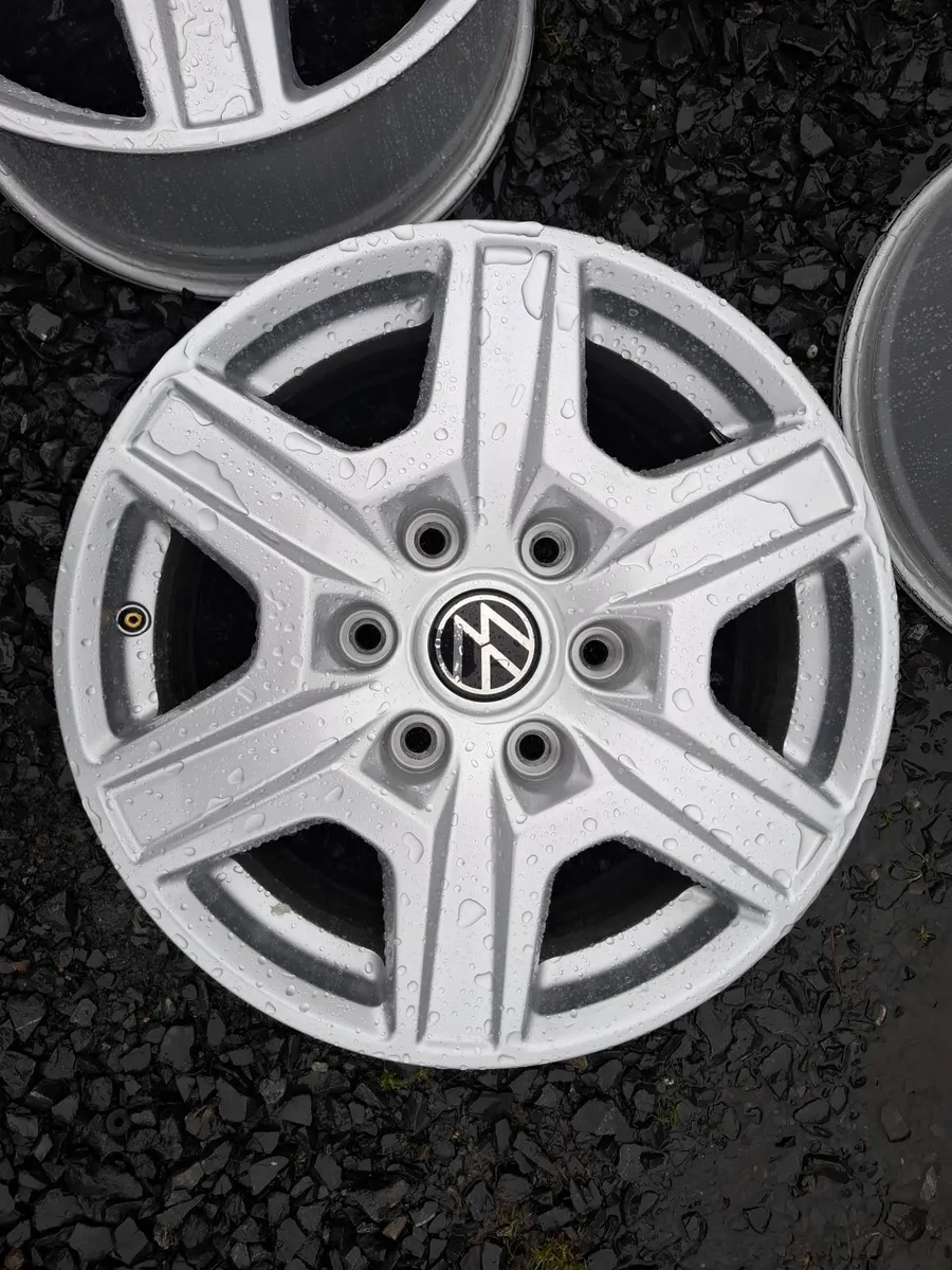 17" Genuine Vw Amarok Alloys - Image 1